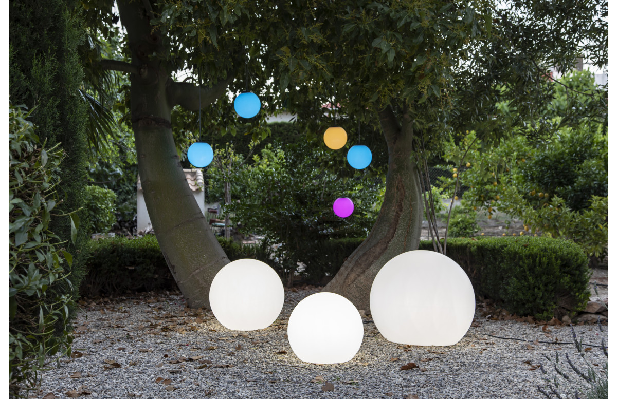 Newgarden - Boule lumineuse extérieure Buly 30 cm Recharge solaire +  flottant - Luminaires extérieur - Achat & prix