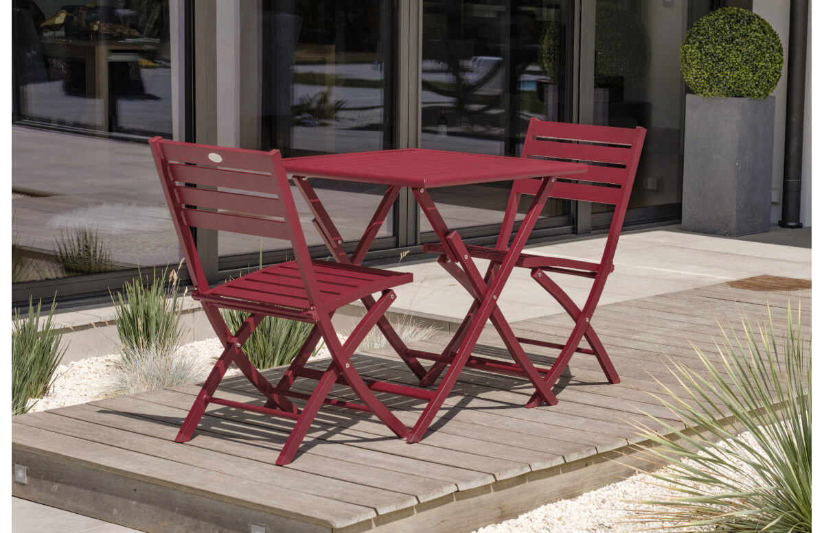 https://www.lerevechezvous.com/29129-product_img_default/ensemble-table-et-chaises-de-jardin-en-aluminium-2-personnes-marius-city-garden.jpg