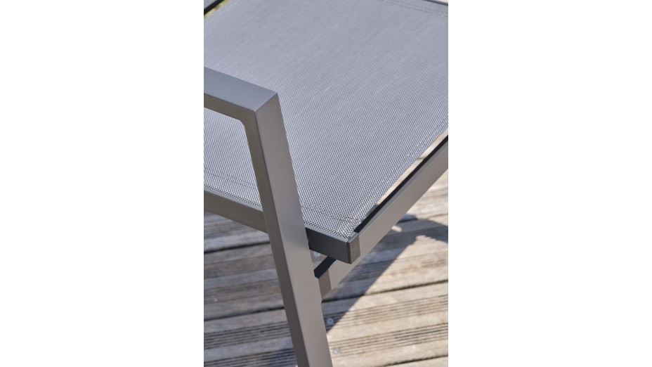 Lot composé d'une table de jardin FLORIDE-TB240-ALU-AN avec rallonge et de 6 fauteuils FLORIDE-FT-GRISANTH empilables
