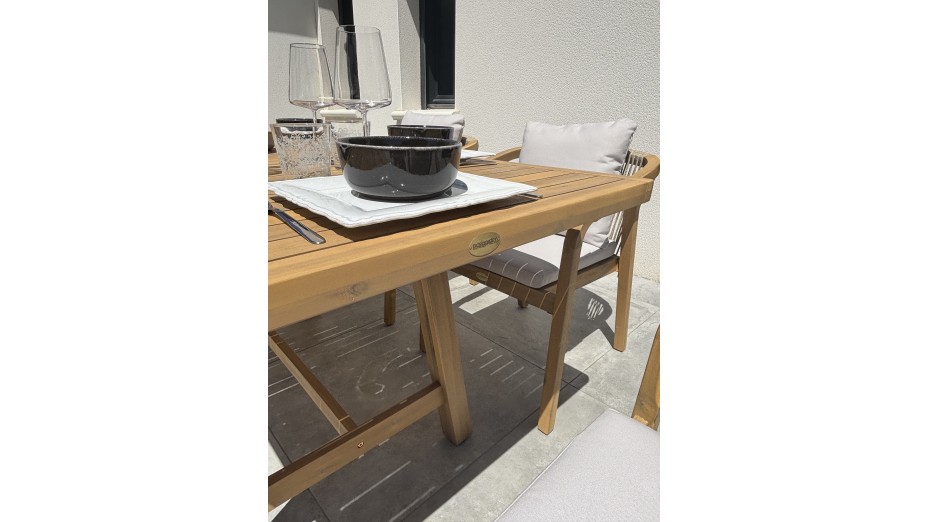 Ensemble repas de jardin SERENA (170x90 cm) 6 places en bois d'acacia - WOOD