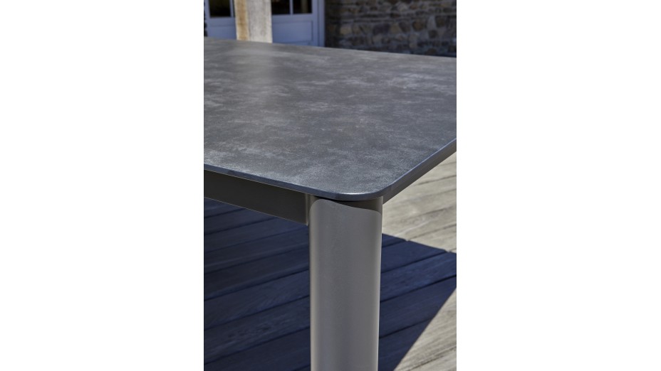 Table de jardin CAMARGUE (220x100 cm) en aluminium et plateau céramique - GRIS ANTHRACITE