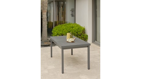 Lot composé d'une table de jardin DANIA-TB210-STONE-N avec rallonge et de 4 chaises STOCKHOLM-CH empilables