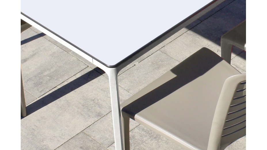 Table de jardin MEET (160x90 cm) en aluminium laqué et peinture Epoxy - BLANC