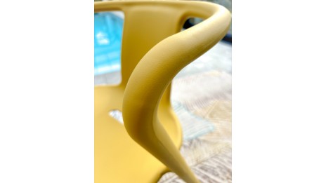 Fauteuil de jardin empilable DIEGO en polypropylène - MOUTARDE
