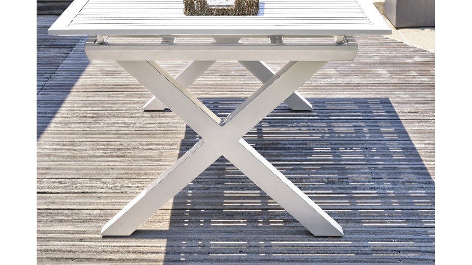 Lot composé d'une table de jardin FLORIDE-TB240-ALU-B avec rallonge et de 8 fauteuils FLORIDE-FT-BLANC empilables