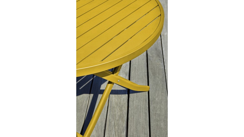 Lot composé d'une table de jardin MARIUS-TB110-MOUTARD pliante et de 4 chaises MARIUS-CP-MOUTARDE pliantes