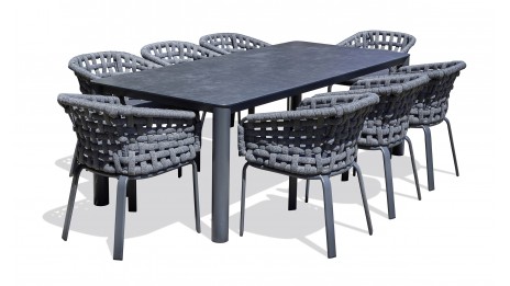 Lot composé d'une table de jardin CAMARGUE-TB220 et de 8 fauteuils CAMARGUE-FT