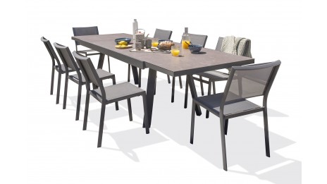 Lot composé d'une table de...