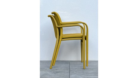 Lot composé de 2 fauteuils de jardin TIAGO-FT-MOUTARDE empilables