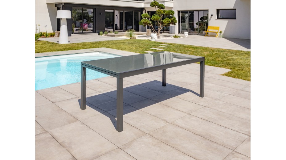 Lot composé d'un table de jardin TOLEDE-TB300-NOIR avec rallonge et de 8 fauteuils TOLEDE-FT empilables