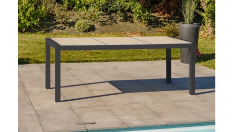 Lot composé d'une table de jardin VENISE-TB200 et de 6 fauteuils ALU-MIAMI-FT empilables
