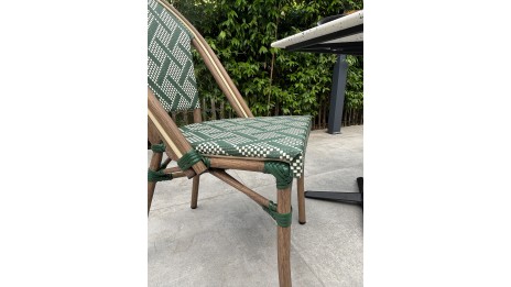 Lot composé d'une table de jardin BISTRO-TB70-TRZ et de 2 fauteuils BISTRO-FT-TEX-VERT empilables