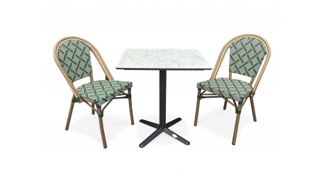 Lot composé d'une table de...