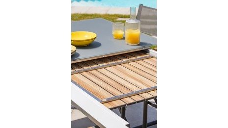 Lot composé d'une table de jardin HONFLEUR-TB250 avec rallonge et de 8 fauteuils pliants HONFLEUR-DC