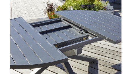 Lot composé d'une table de jardin PELOSA-TB200, de 6 chaises STOCKHOLM-CH empilables et de 2 fauteuils STOCKHOLM-FT empilables