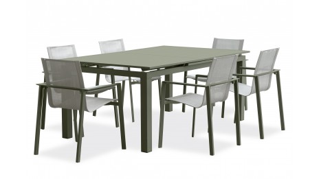 Lot composé d'une table de...
